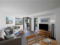 2 Bedroom Garden View Lounge-BreakFree Grand Pacific